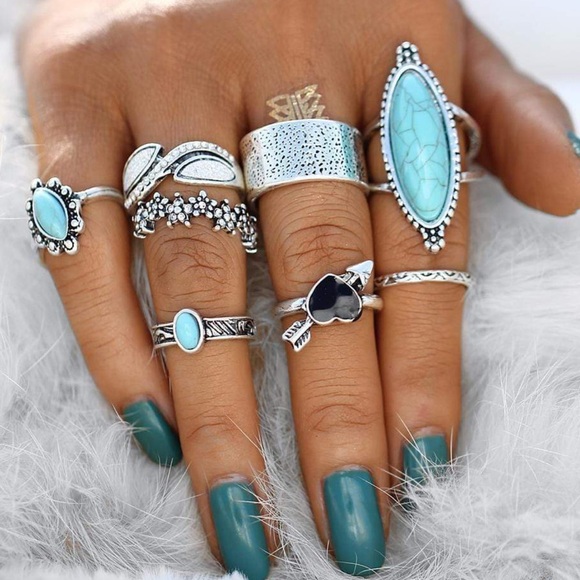 *FREE GIFT GIVEAWAY** NEW silvery faux turquoise ring, antler design
size 6.0 - Picture 4 of 4